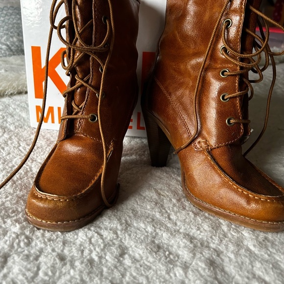 Michael Kors leather lined booties - Picture 2 of 7